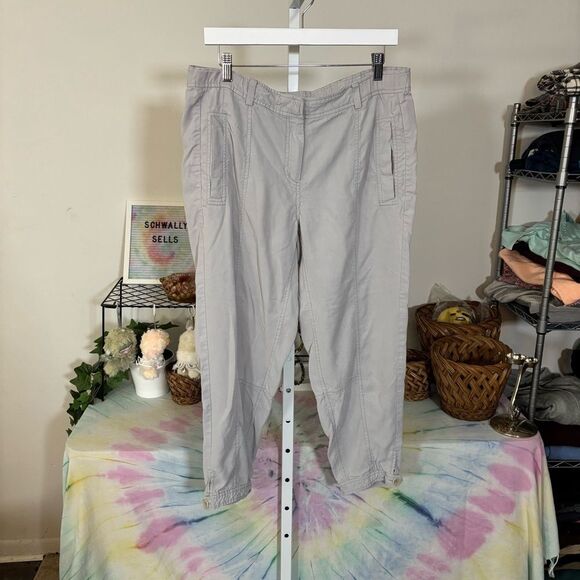 Eileen Fisher Light Gray 100% tencel pants button ankle size small - Picture 8 of 8
